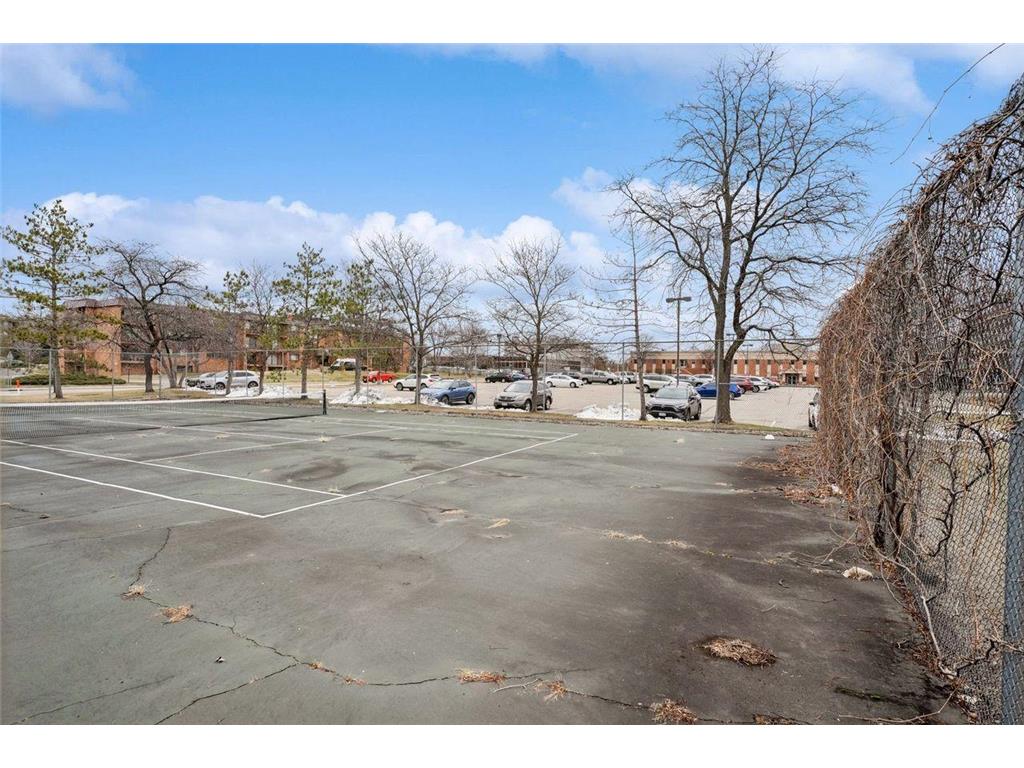 4101 Parklawn Avenue #310 Edina MN 55435 7027450 image24