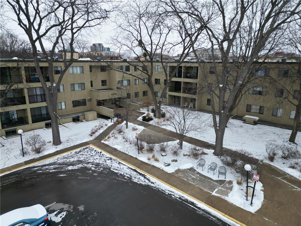 4101 Parklawn Avenue #336 Edina MN 55435 6650721 image1