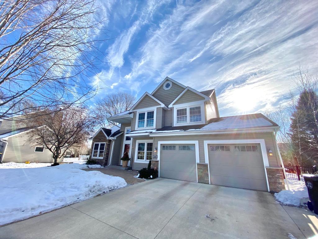 4102 Baffin Bay S, Eagan, MN 55123 MLS 5487427 Edina Realty