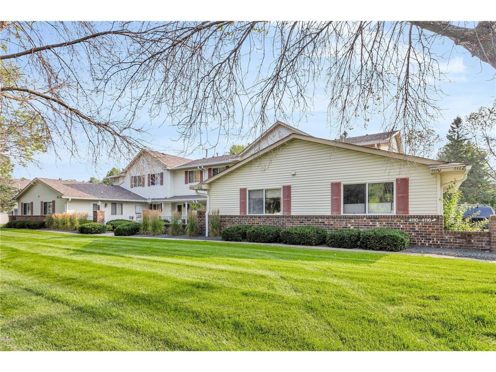 4102 White Bear Parkway #2206 White Bear Lake MN 55110 6572121 image1