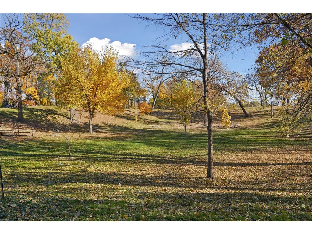 4104 Bryant Avenue S #202 Minneapolis MN 55409 7001946 image37