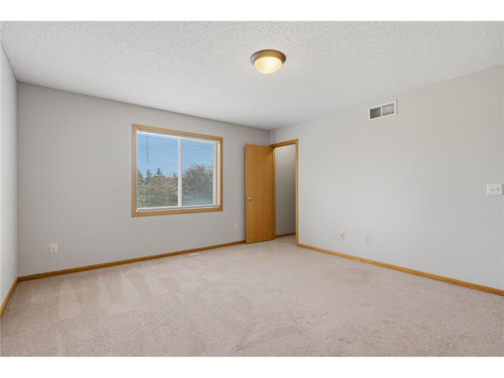 4104 Jarmann Lane Shakopee MN 55379 7095496 image14