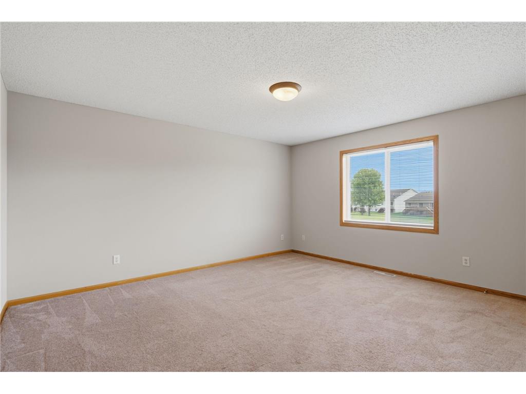 4104 Jarmann Lane Shakopee MN 55379 7095496 image15