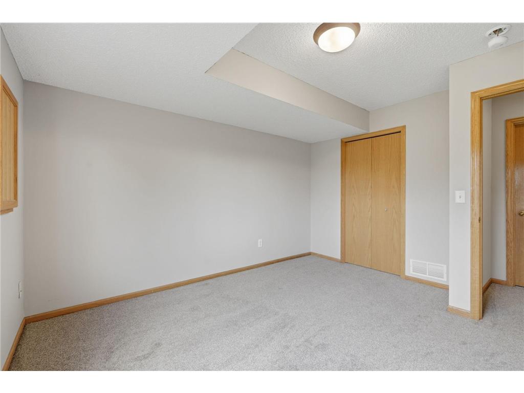 4104 Jarmann Lane Shakopee MN 55379 7095496 image16