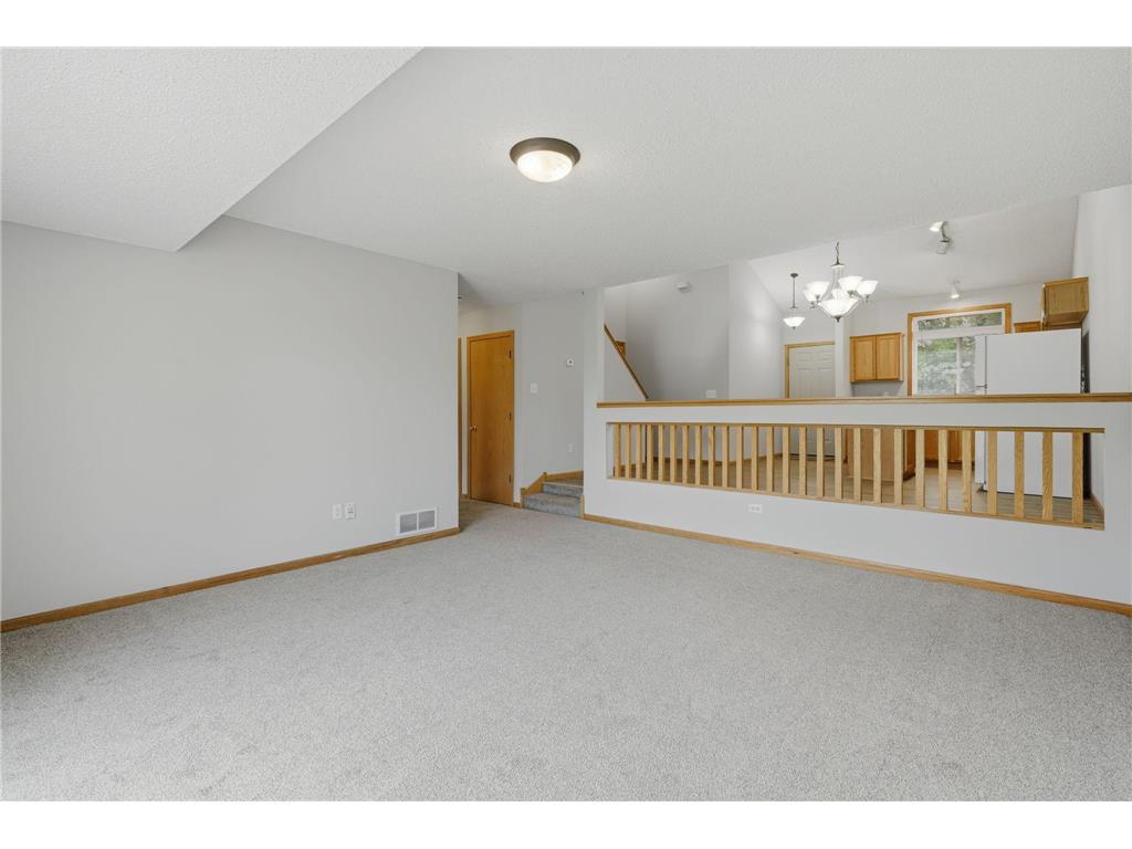 4104 Jarmann Lane Shakopee MN 55379 7095496 image4