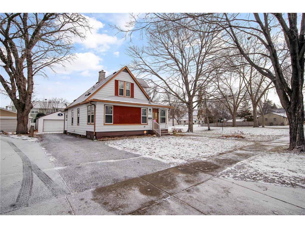 4105 2nd Street NE Columbia Heights MN 55421 6478975 image1