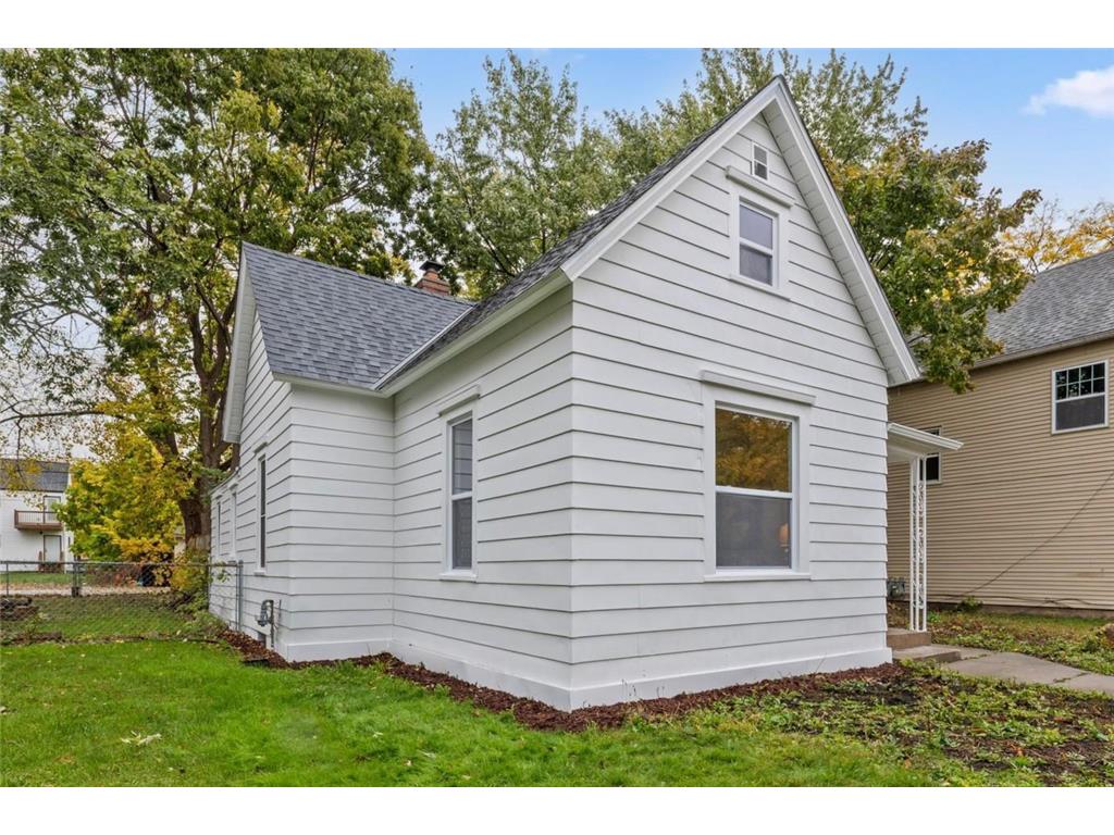 4106 Dupont Avenue N Minneapolis MN 55412 6808151 image1