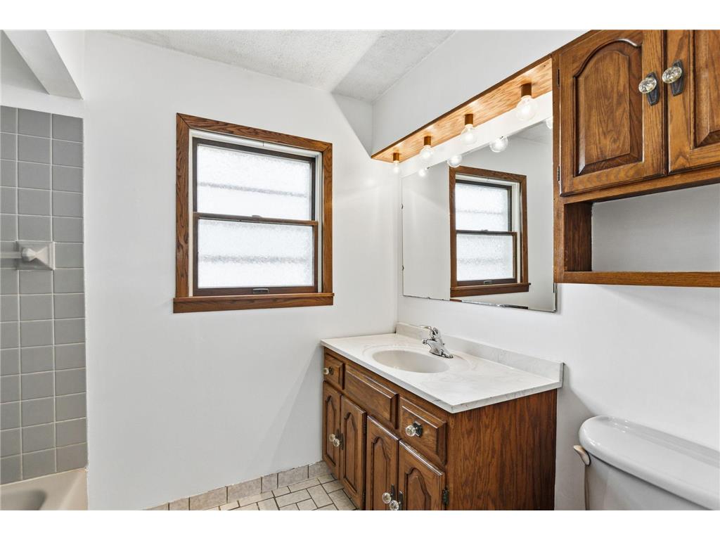 4106 Nokomis Avenue S Minneapolis MN 55406 7066244 image14