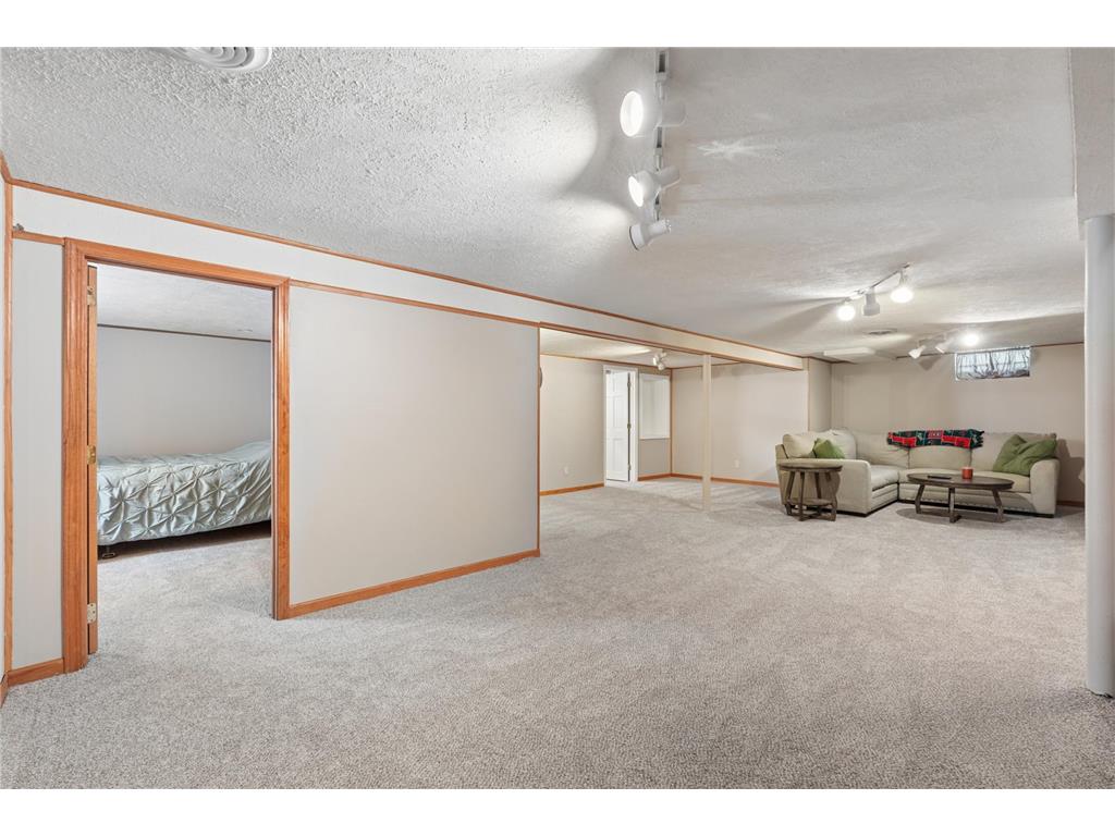 4107 White Bear Avenue White Bear Lake MN 55110 7074480 image17