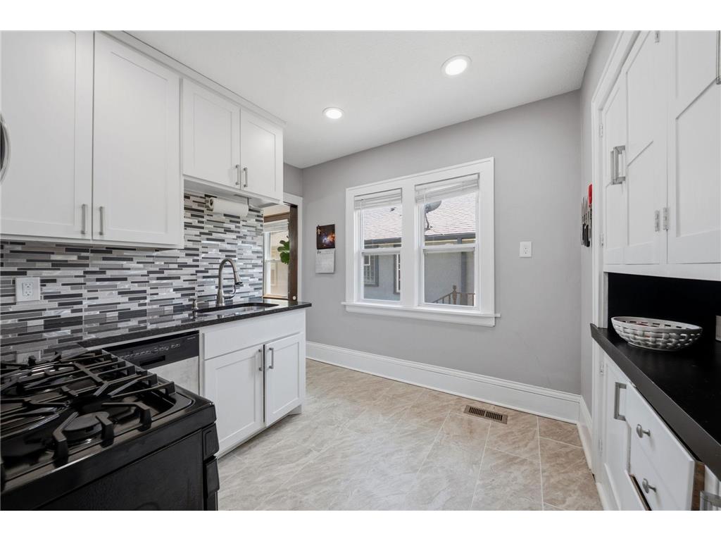 4108 Longfellow Avenue Minneapolis MN 55407 7088768 image16