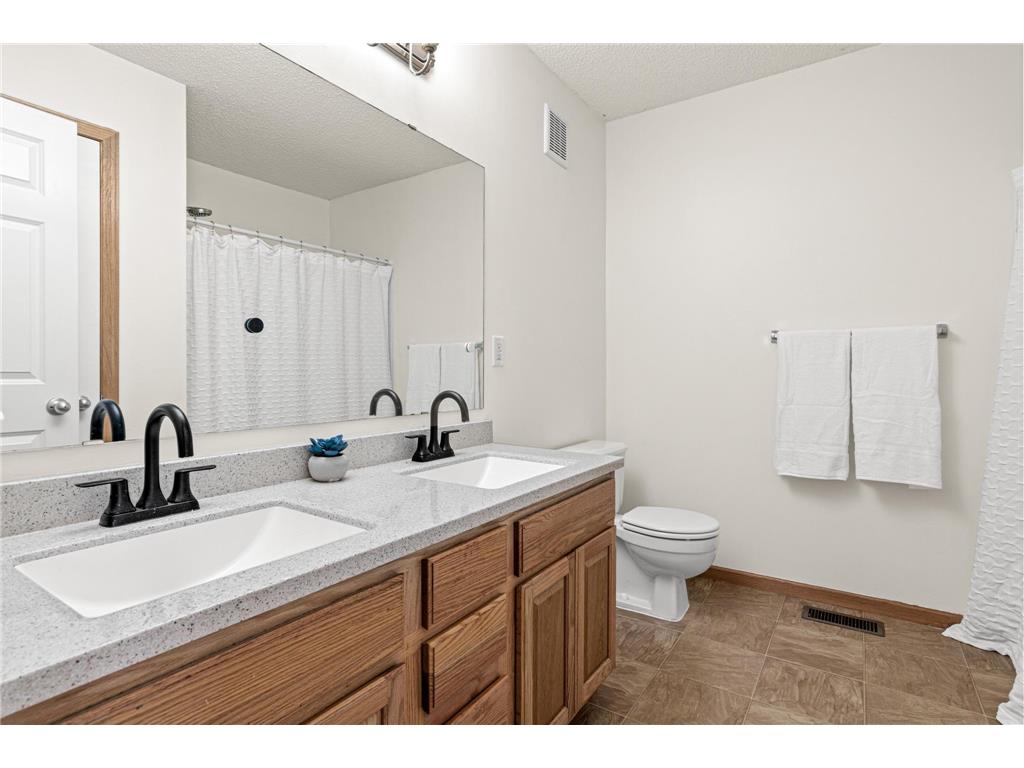 4108 Parker Trail Robbinsdale MN 55422 7089573 image16
