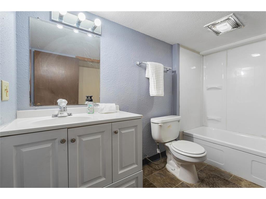 4109 Madison Street NE Columbia Heights MN 55421 7022633 image50