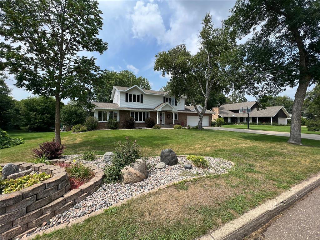 411 10th Street SW, Wadena, MN, 56482 MLS 6413434 Edina Realty