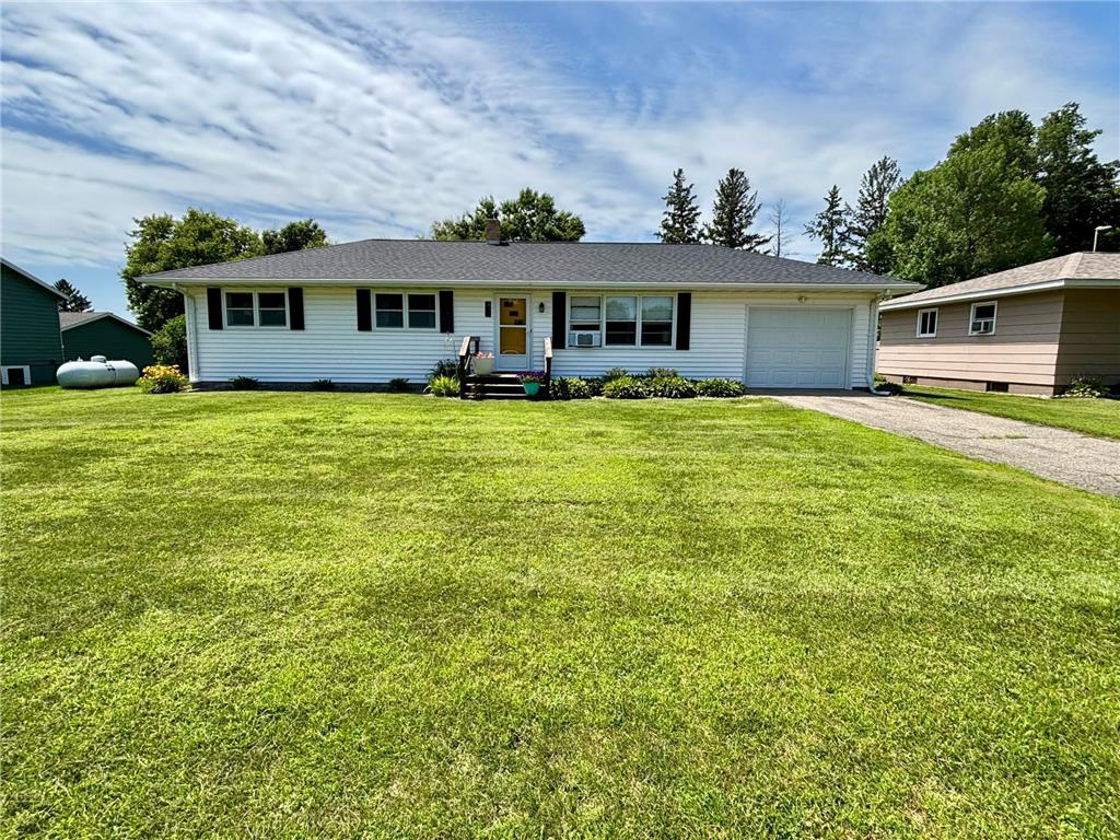 411 1st Street N Hoffman MN 56339 6751229 image1