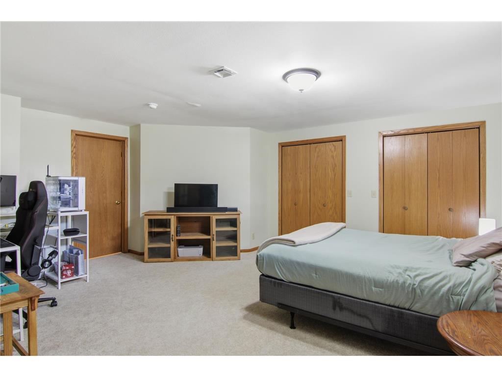 411 21st Street NE Menomonie WI 54751 7047477 image24