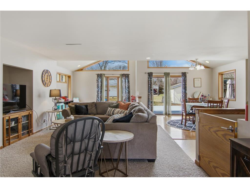 411 21st Street NE Menomonie WI 54751 7047477 image3