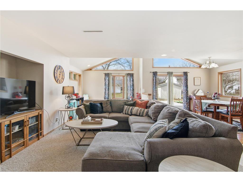 411 21st Street NE Menomonie WI 54751 7047477 image5