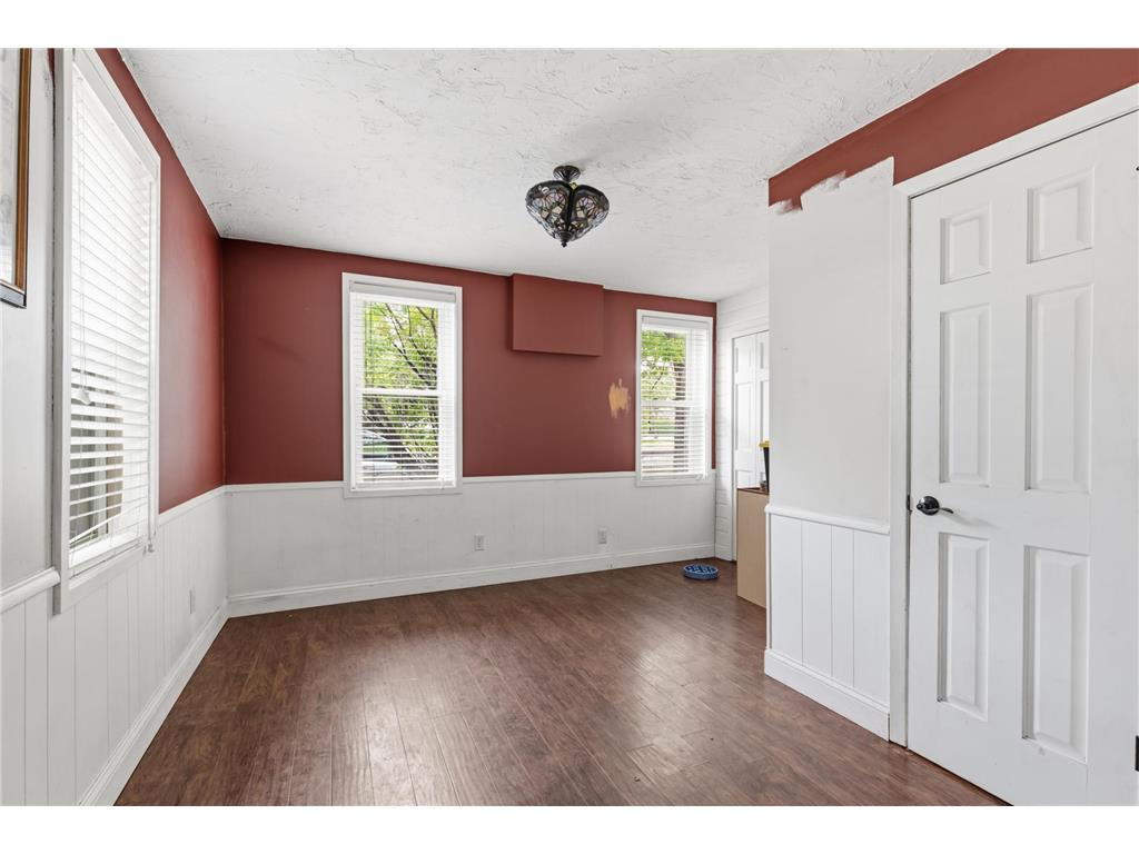411 2nd Avenue E Shakopee MN 55379 7075908 image2