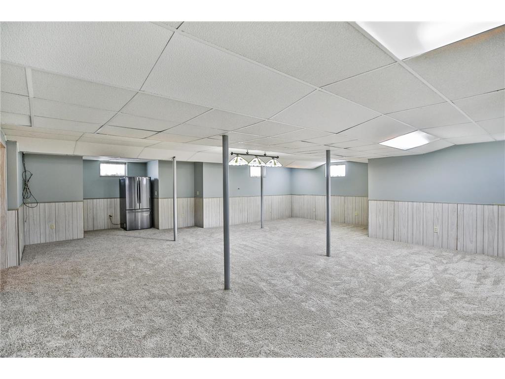 411 2nd Street Lyle MN 55953 7046693 image11