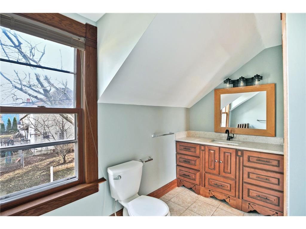 411 2nd Street Lyle MN 55953 7046693 image12