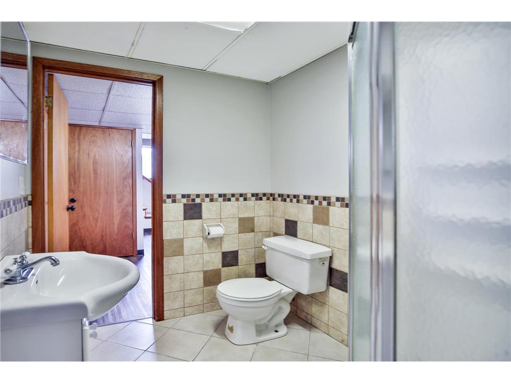 411 2nd Street Lyle MN 55953 7046693 image14