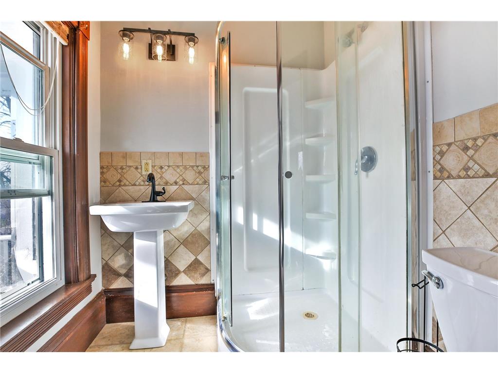 411 2nd Street Lyle MN 55953 7046693 image20