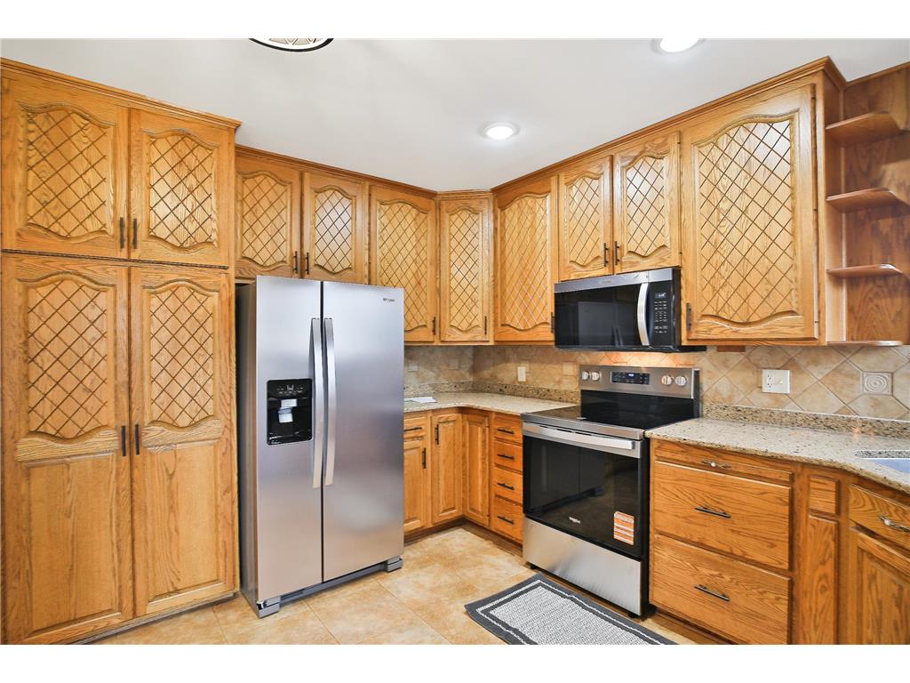 411 2nd Street Lyle MN 55953 7046693 image5