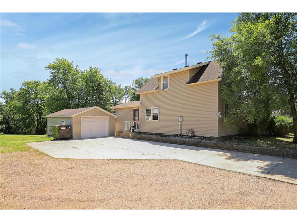 411 4th Avenue NW New Prague MN 56071 6564081 image1