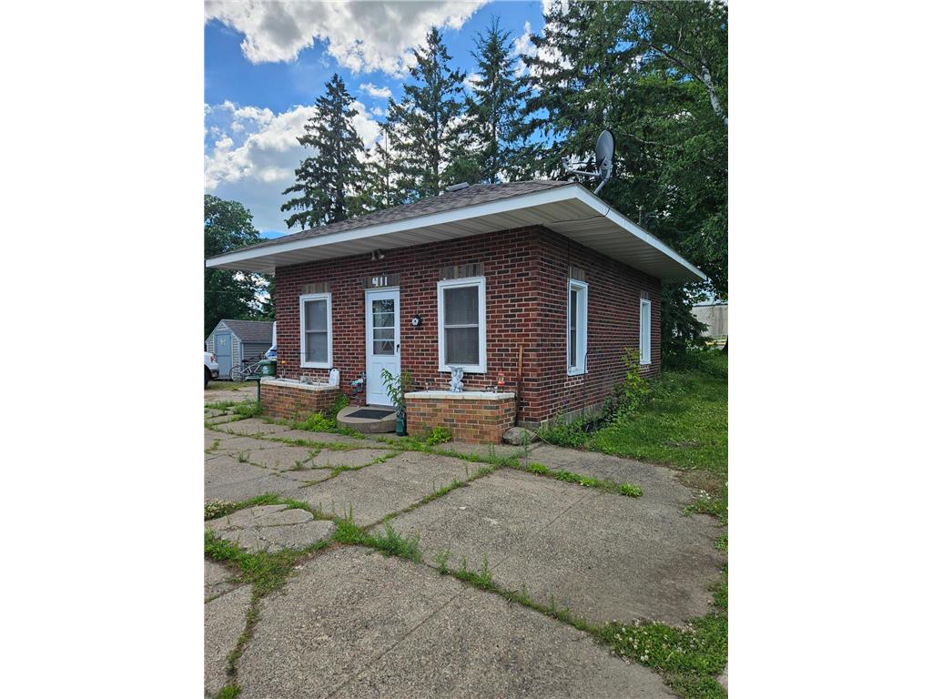 411 5th Street Clear Lake WI 54005 7097506 image1