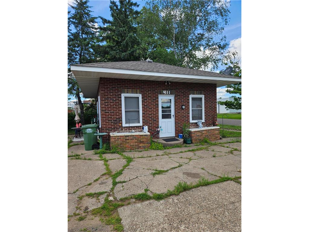 411 5th Street Clear Lake WI 54005 7097506 image2
