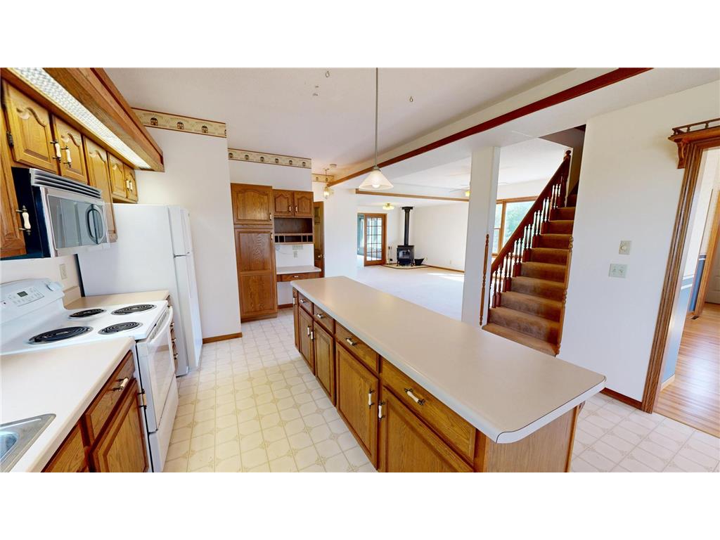 411 60th Avenue NE Willmar MN 56201 - KING 7068391 image12