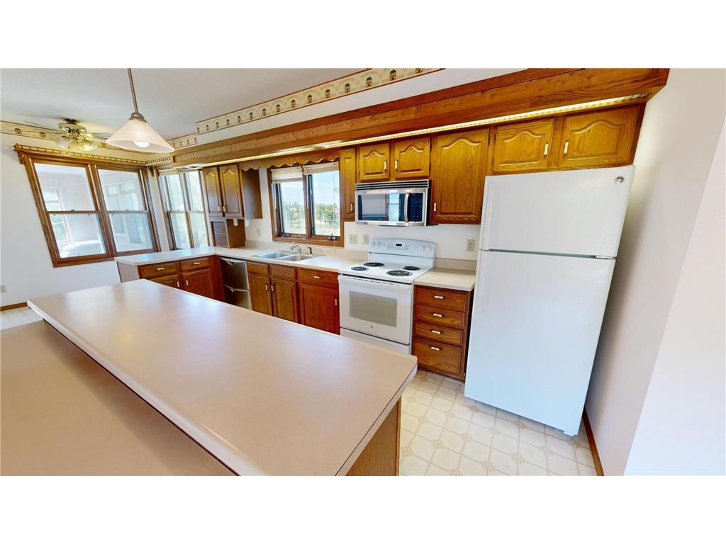 411 60th Avenue NE Willmar MN 56201 - KING 7068391 image14
