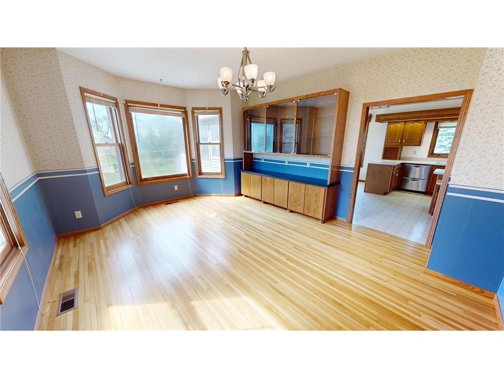 411 60th Avenue NE Willmar MN 56201 - KING 7068391 image19