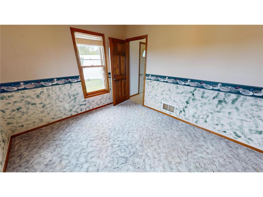411 60th Avenue NE Willmar MN 56201 - KING 7068391 image31
