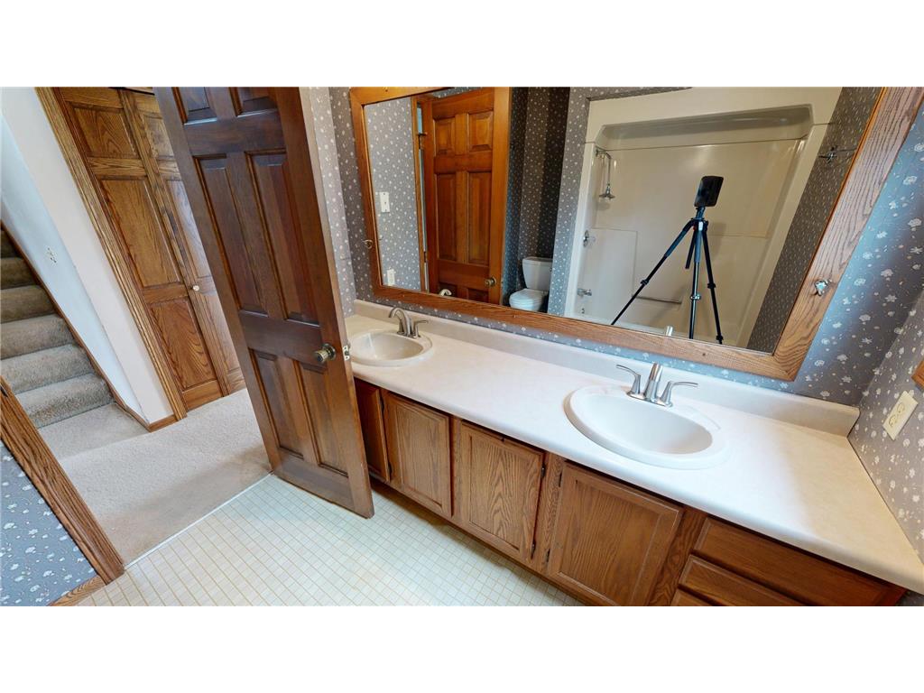 411 60th Avenue NE Willmar MN 56201 - KING 7068391 image35