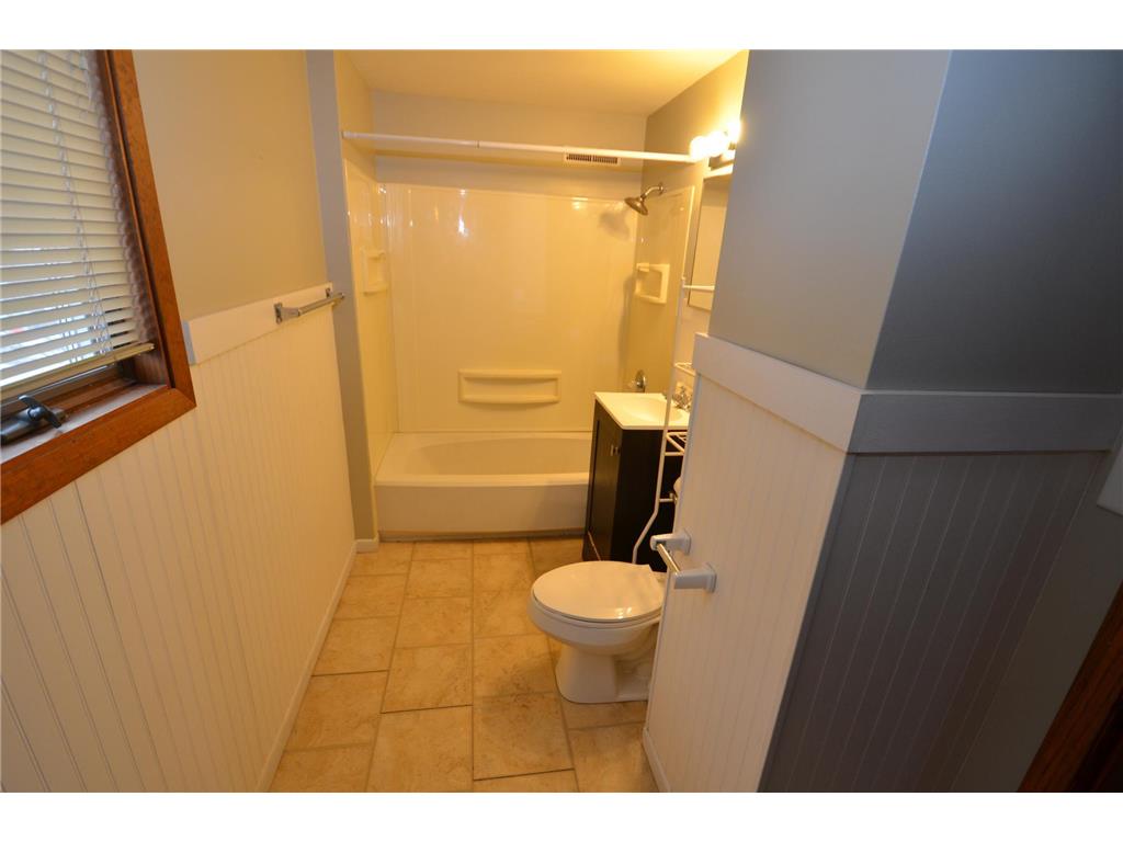 411 8th Avenue Two Harbors MN 55616 7006184 image25