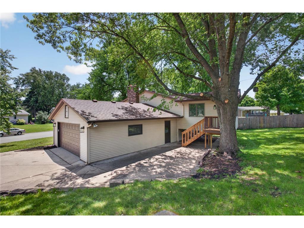 411 Adams Drive W Norwood Young America MN 55397 7097318 image17