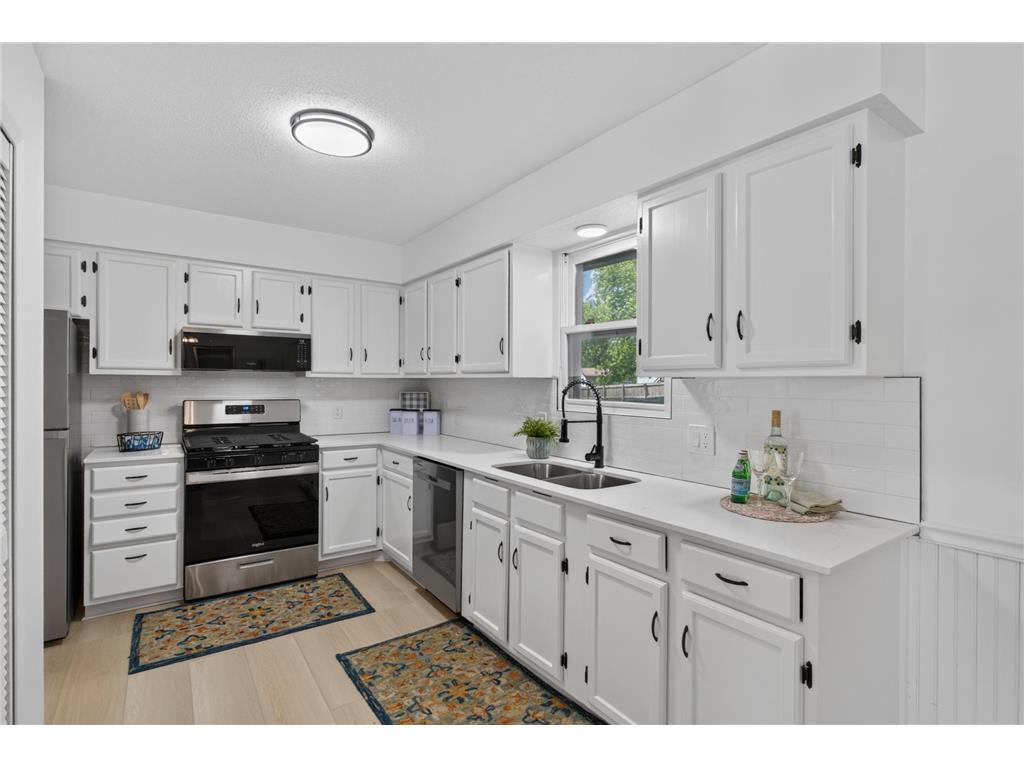 411 Adams Drive W Norwood Young America MN 55397 7097318 image6