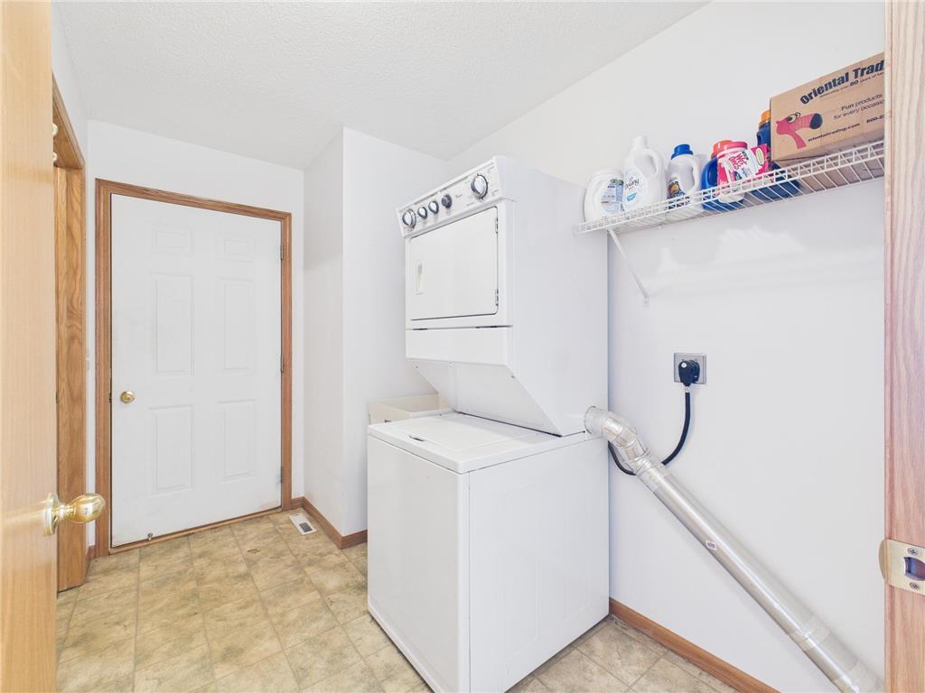 411 Bluebird Street Mora MN 55051 7011707 image10