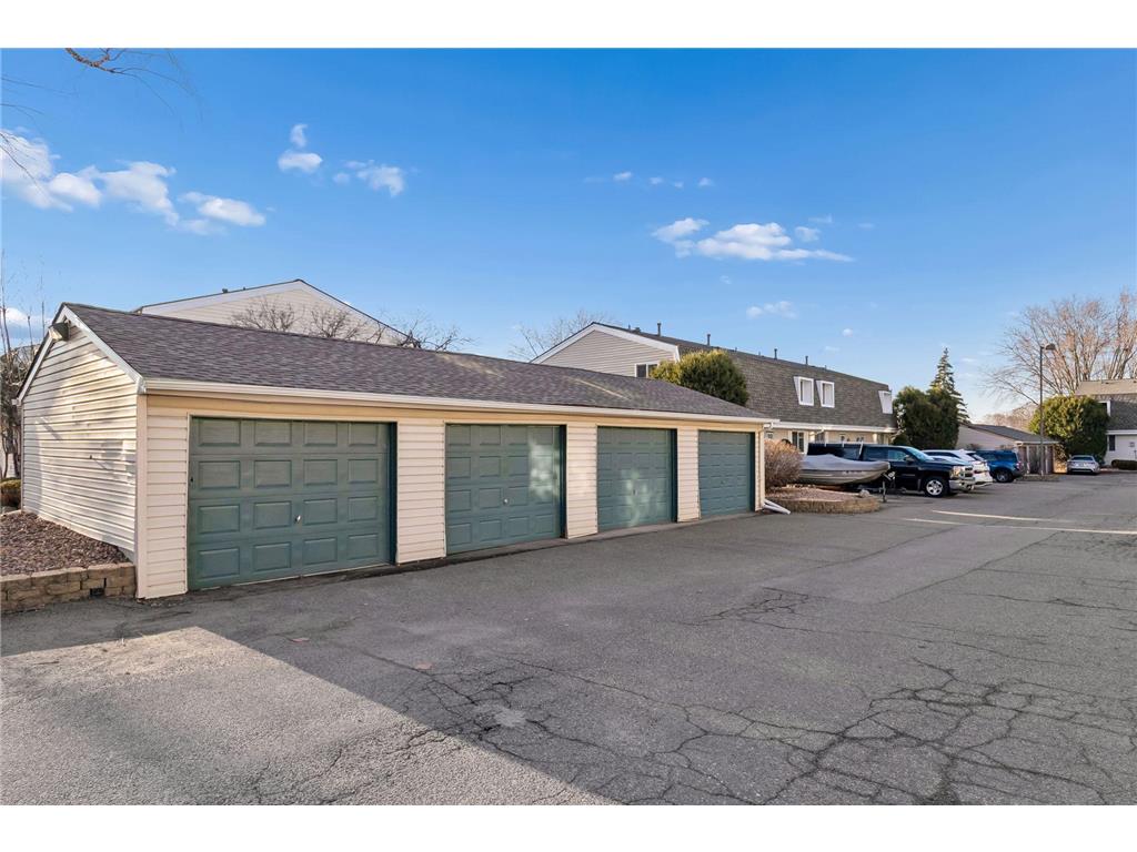 411 Dorland Place Maplewood MN 55119 7042413 image22