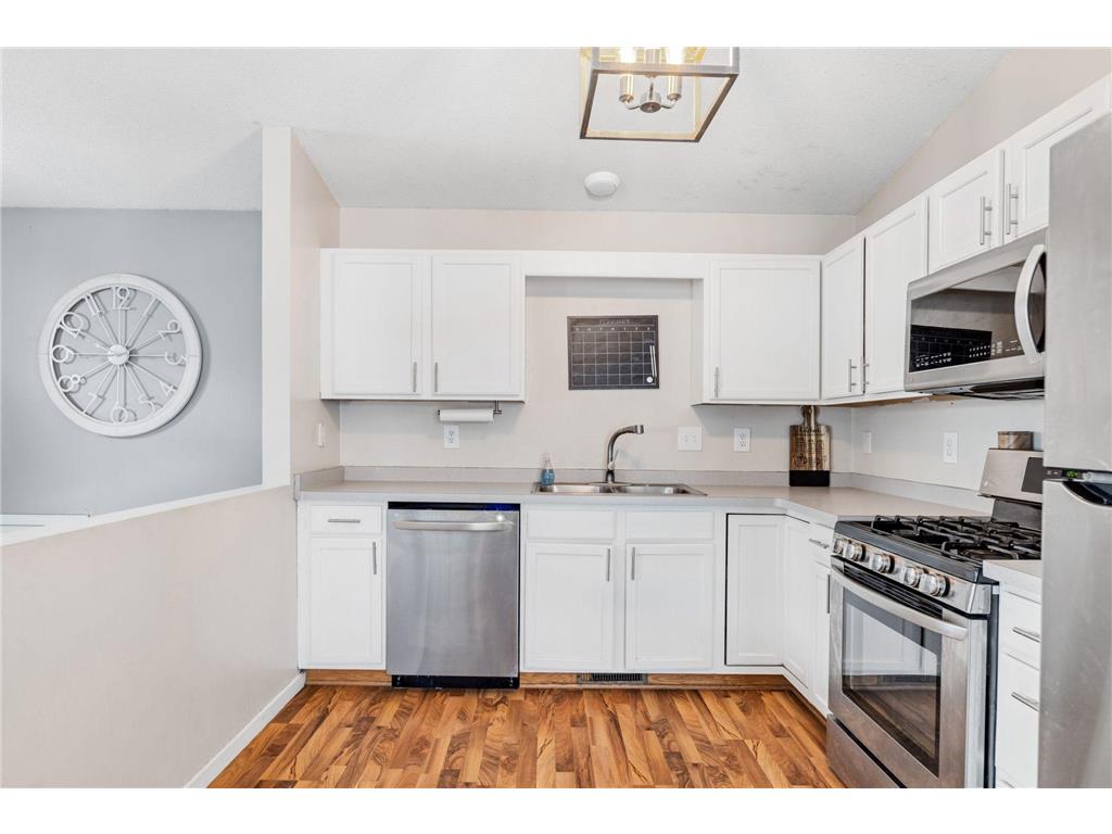 411 E 1st Street Chaska MN 55318 7080306 image11