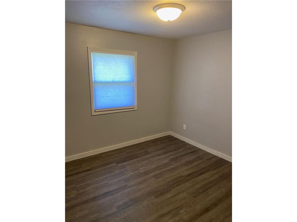 411 E Broadway Street Redwood Falls MN 56283 6826700 image10