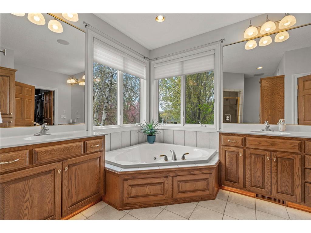 411 Emerald Lane Mahtomedi MN 55115 7056152 image33