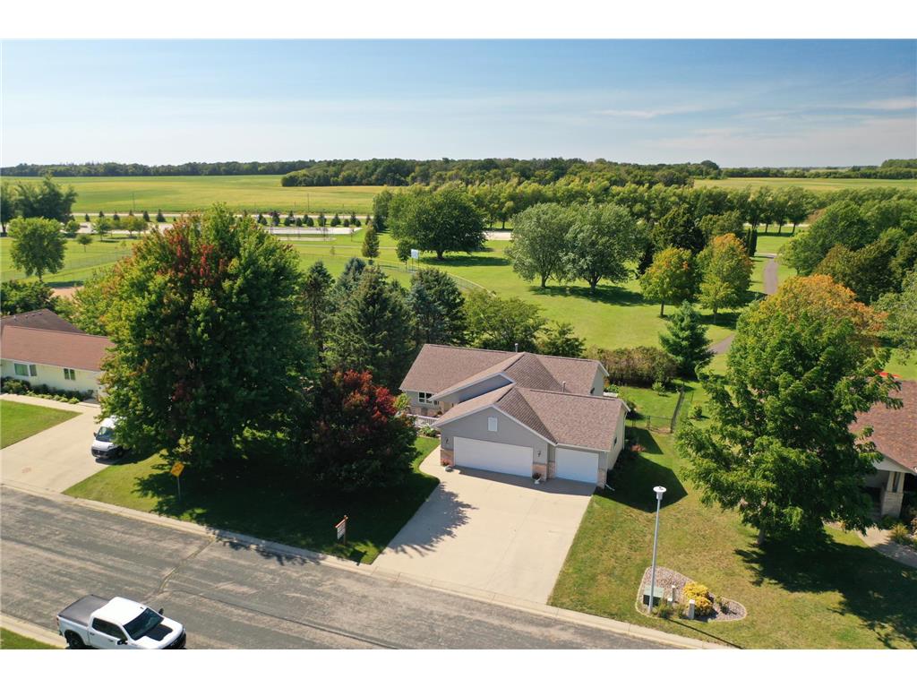 411 Everett Avenue SW Eyota MN 55934 6597120 image1