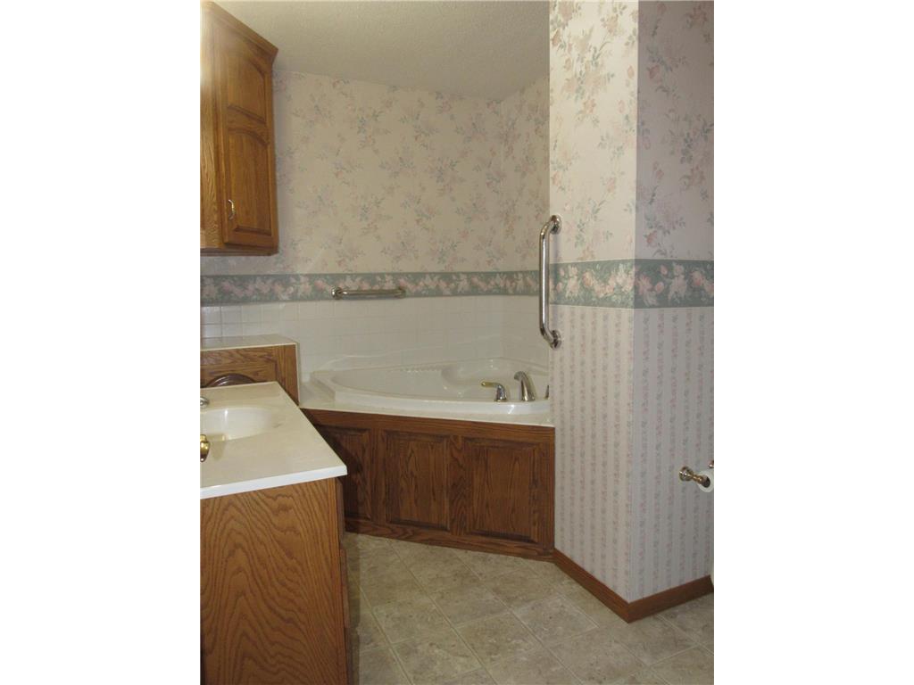 411 Front Street E Fulda MN 56131 6819988 image16