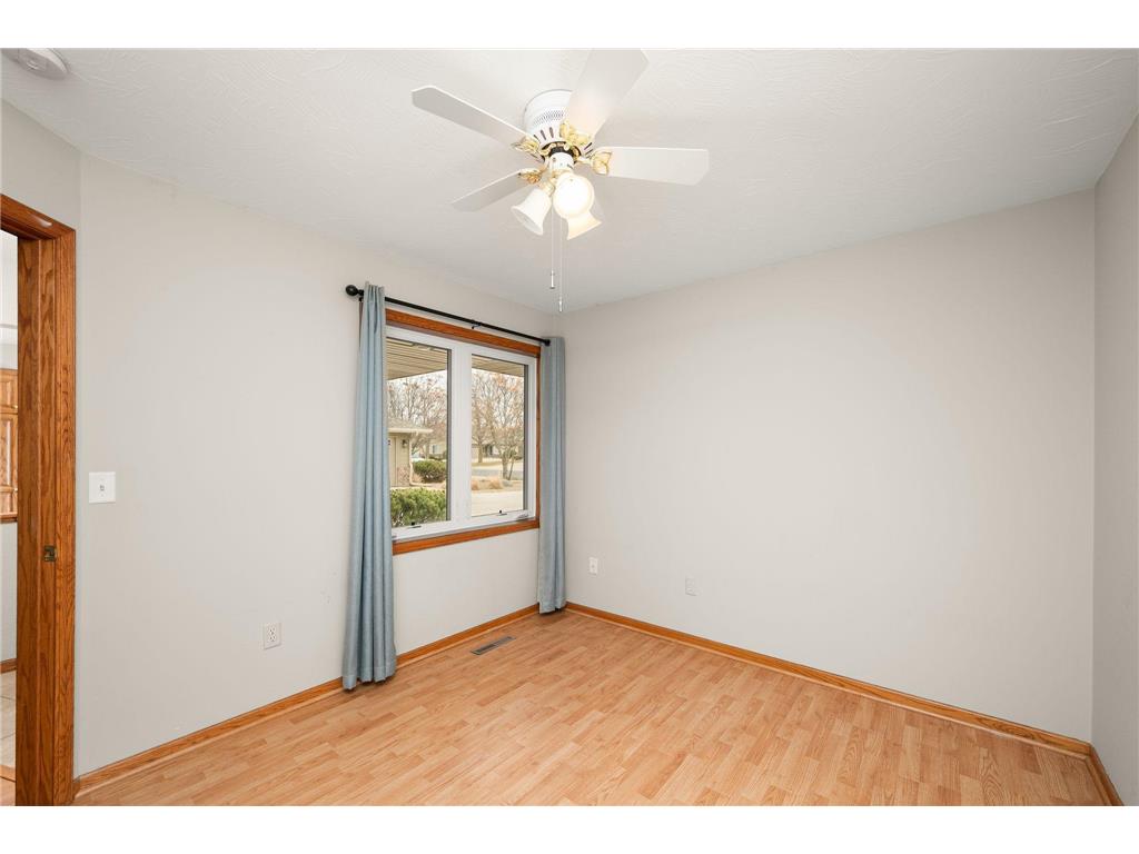 411 Independence Street NE New Prague MN 56071 7043711 image13