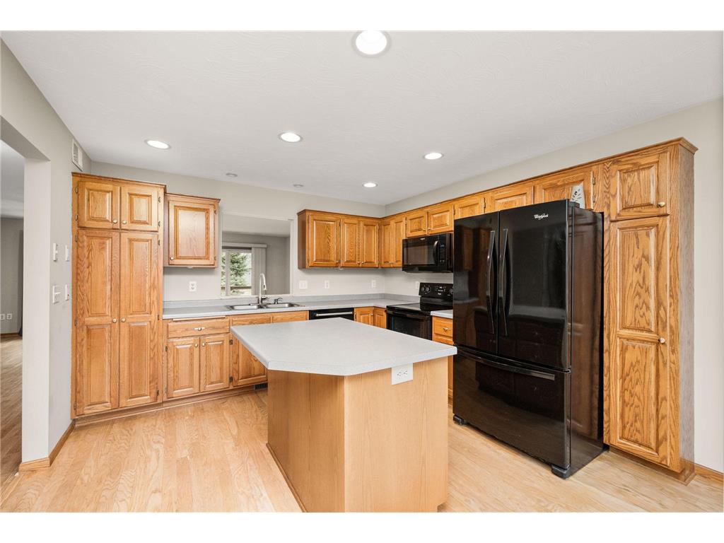411 Independence Street NE New Prague MN 56071 7043711 image3
