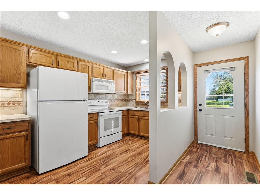 411 N Walnut Street Belle Plaine MN 56011 7063765 image10