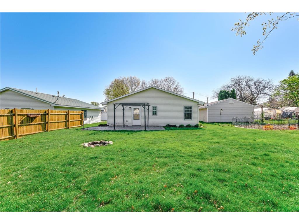 411 N Walnut Street Belle Plaine MN 56011 7063765 image18
