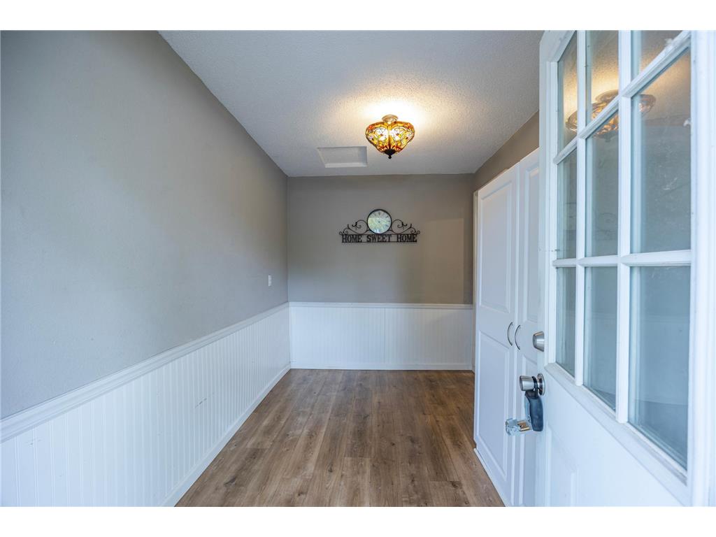 411 Oak Avenue SE Montgomery MN 56069 7032037 image11